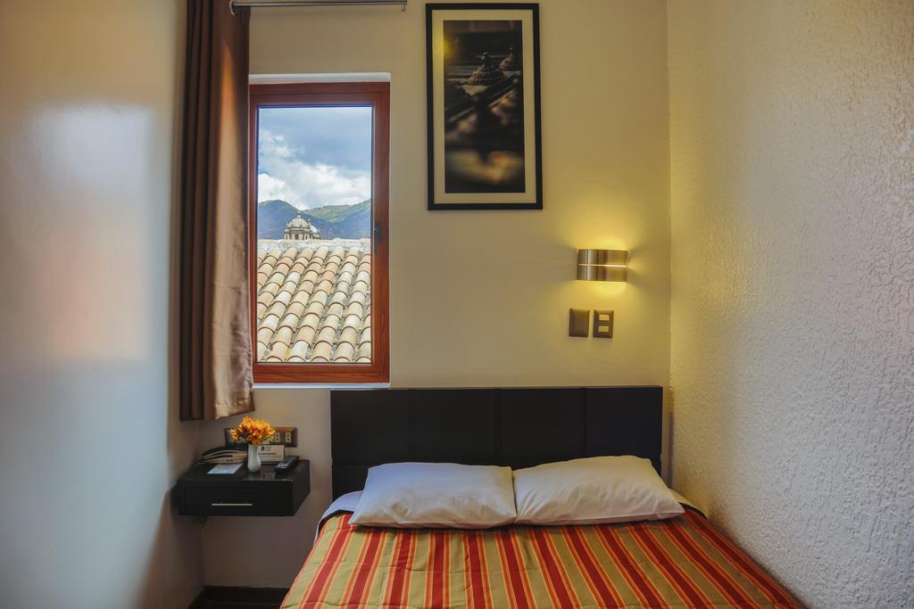 Hostal & Apartments El Triunfo Cusco Extérieur photo