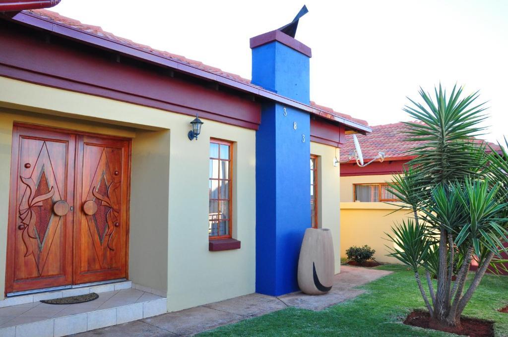 Lizvilla Guesthouse Pretoria-Noord Extérieur photo
