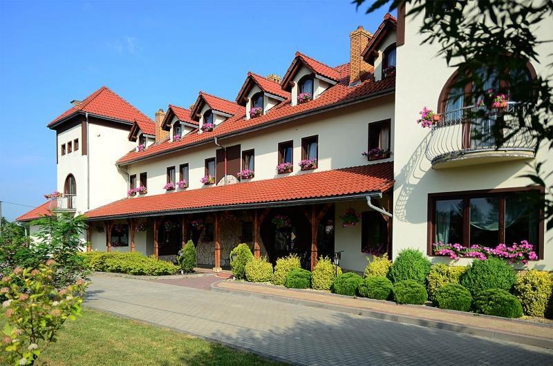 Hotel Tyniecki Cracovie Extérieur photo