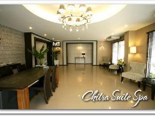 Chitra Suite & Spa Bangkok Extérieur photo