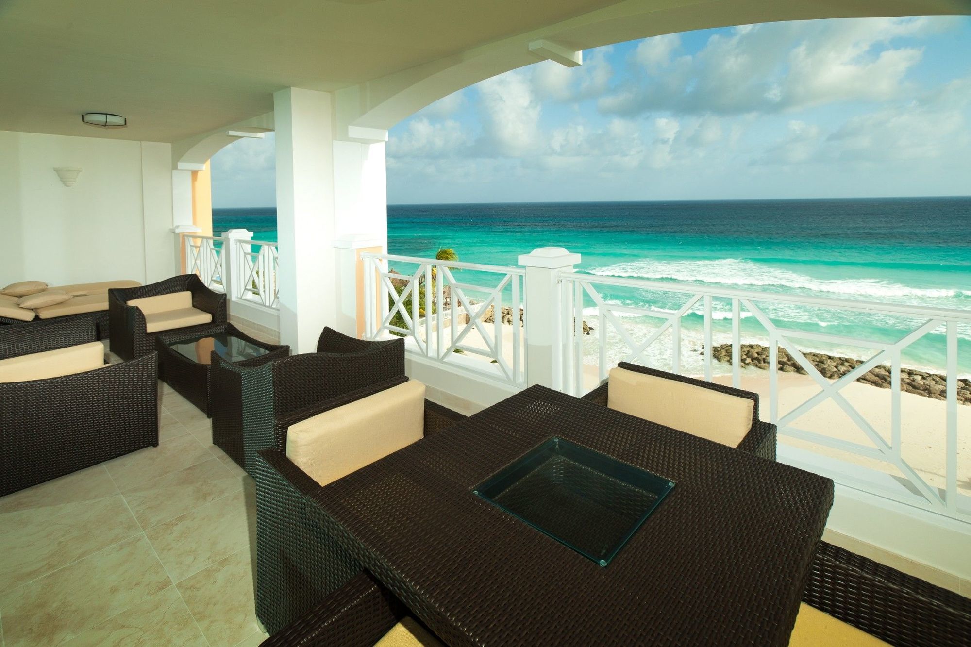 Ocean Two Resort - Breakfast Included By Ocean Hotels Les Barbades Extérieur photo