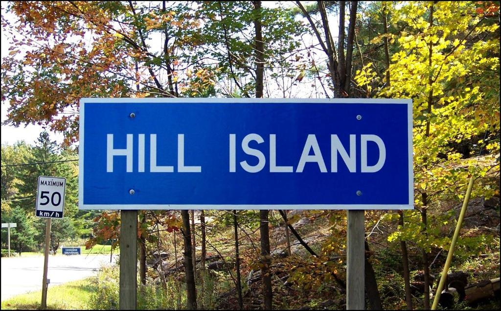 Hill Island Lodge Ivy Lea Extérieur photo