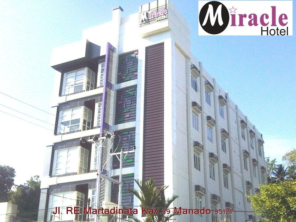 Miracle Hotel Manado Extérieur photo
