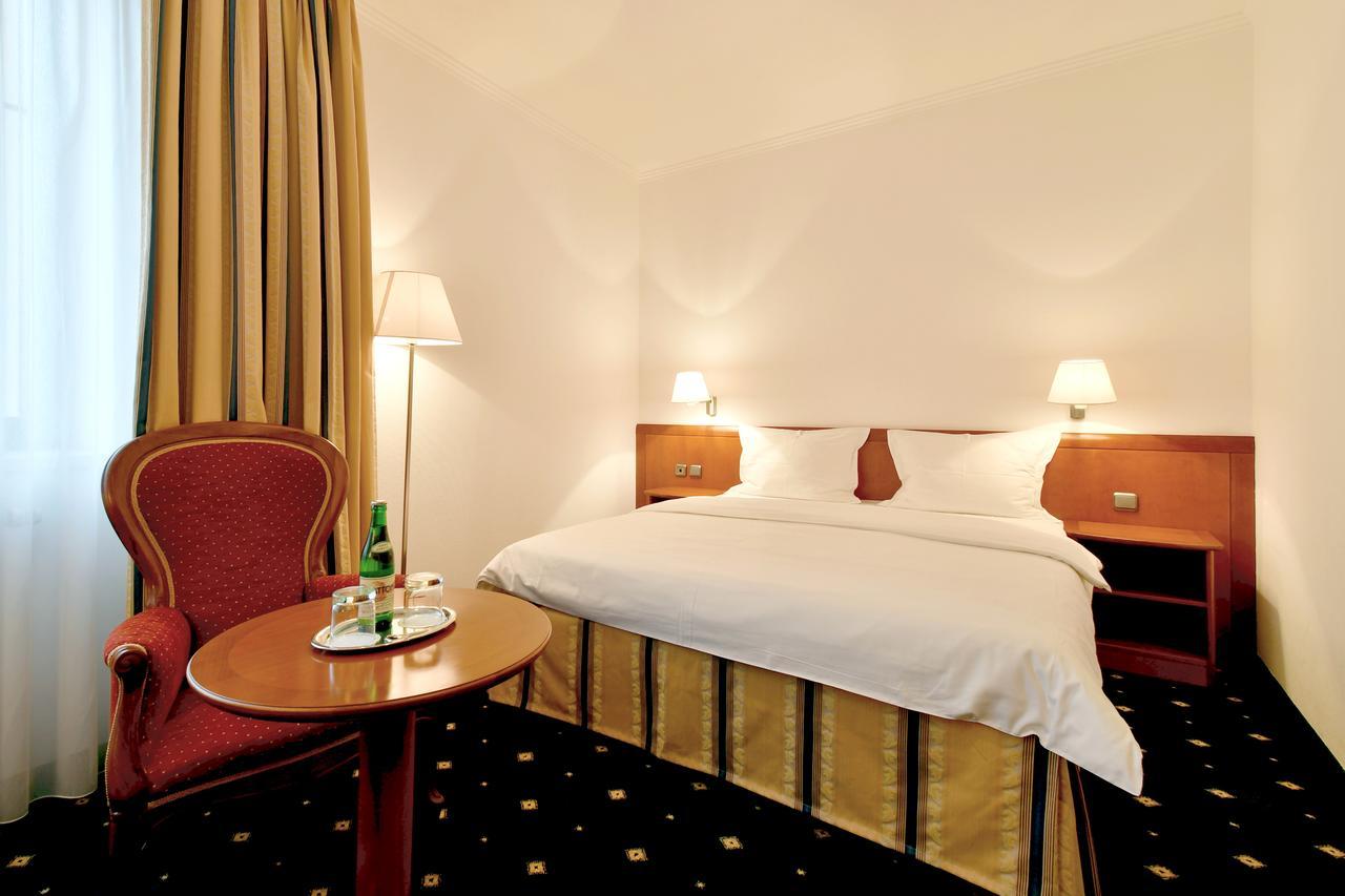 Hotel Coronet Prague Extérieur photo