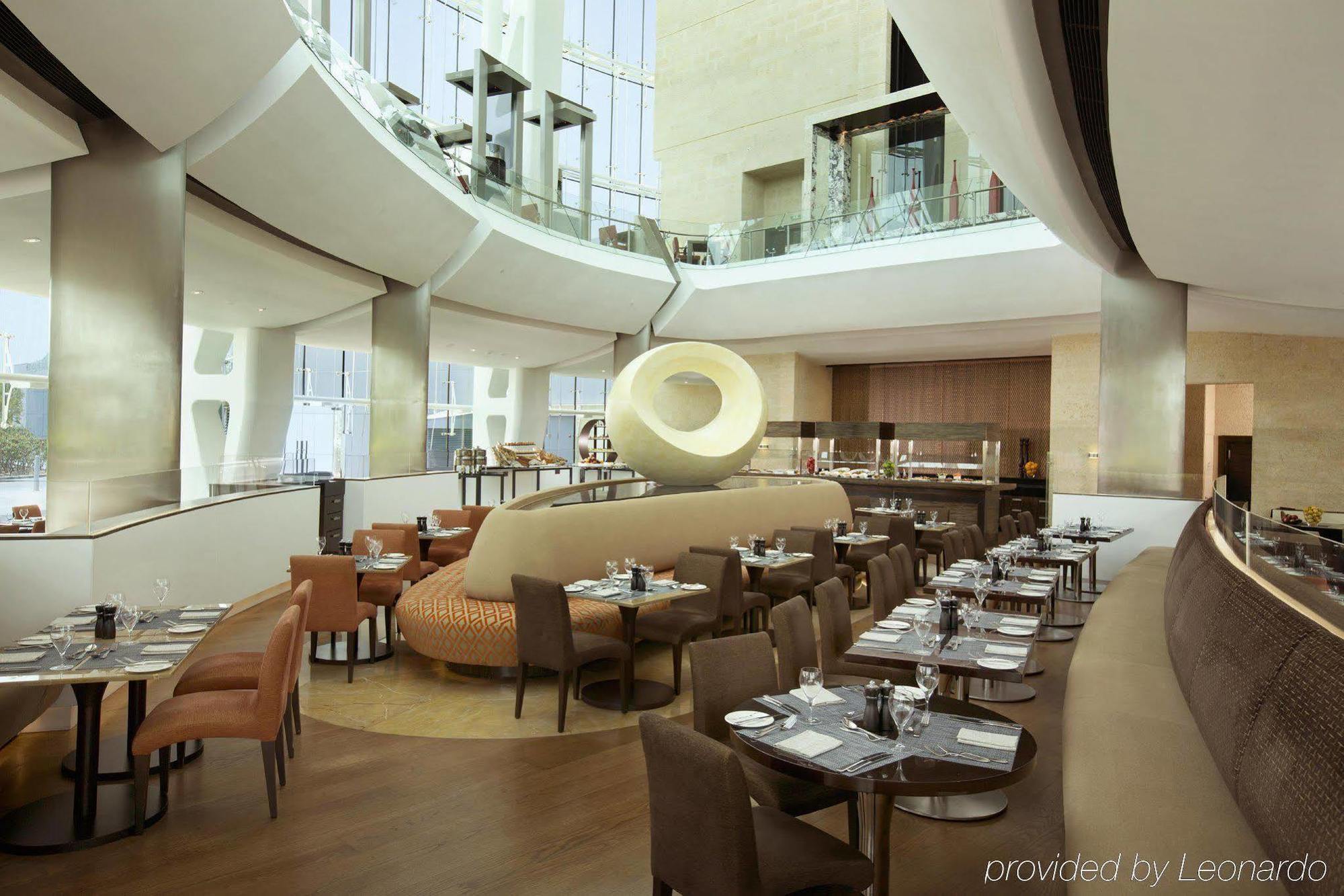 Millennium Al Rawdah Hotel Abou Dabi Extérieur photo