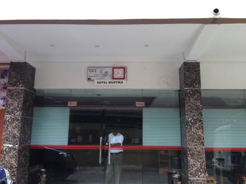 Hotel Mustika Senen Jakarta Extérieur photo