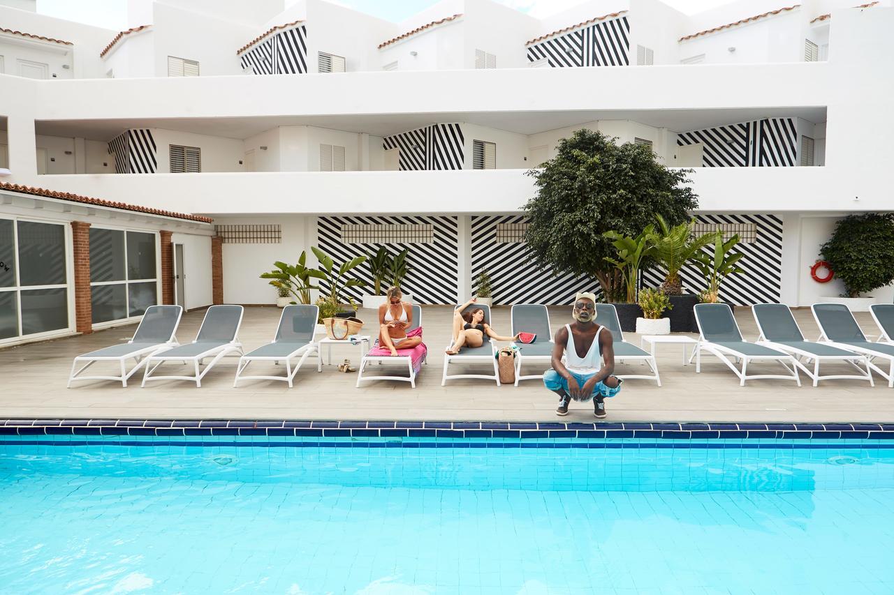 Aparthotel Vibra Mogambo - Adults Only Playa d'en Bossa Extérieur photo