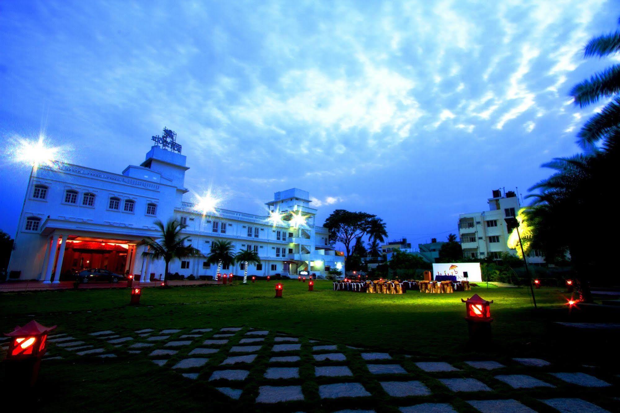 Hotel Bonsejour Pondichéry Extérieur photo