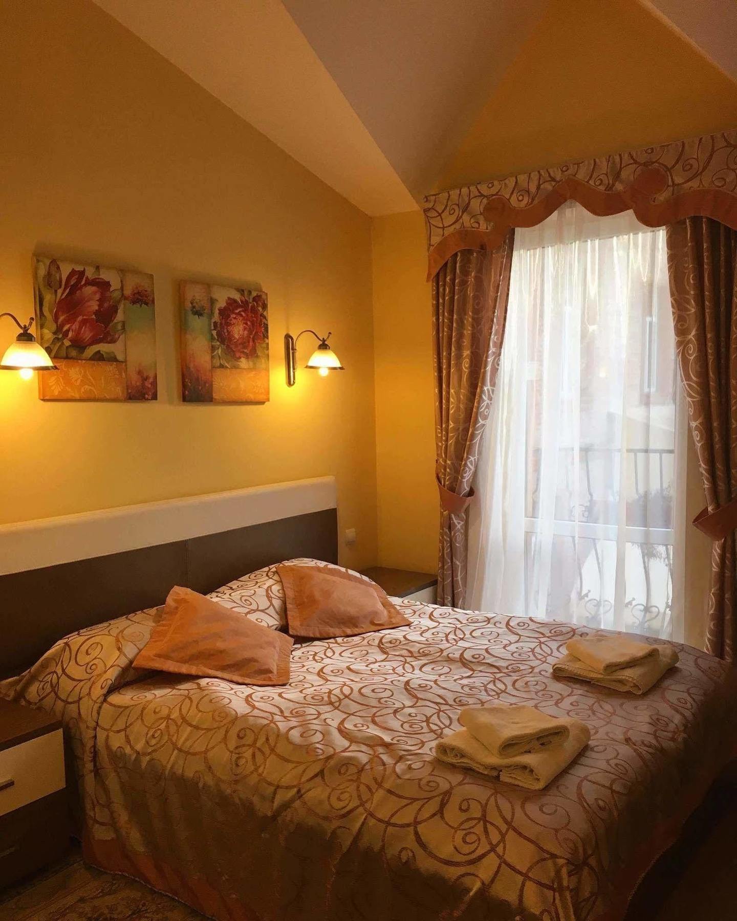 Hotel Leotel Lviv Extérieur photo