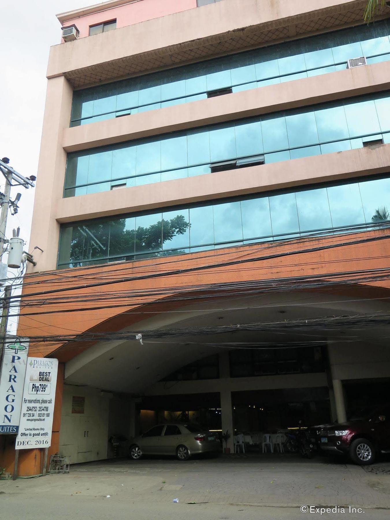 Paragon Suites Cebu Extérieur photo