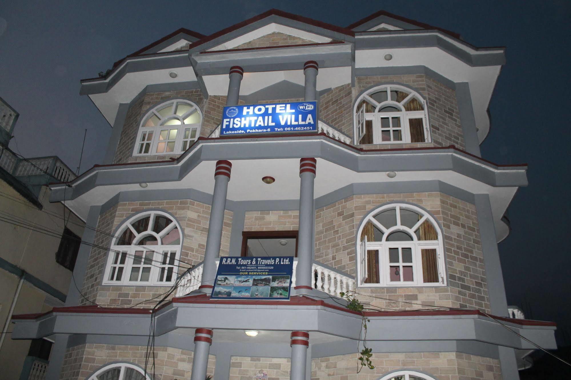 Hotel Fishtail Villa Pokhara Extérieur photo