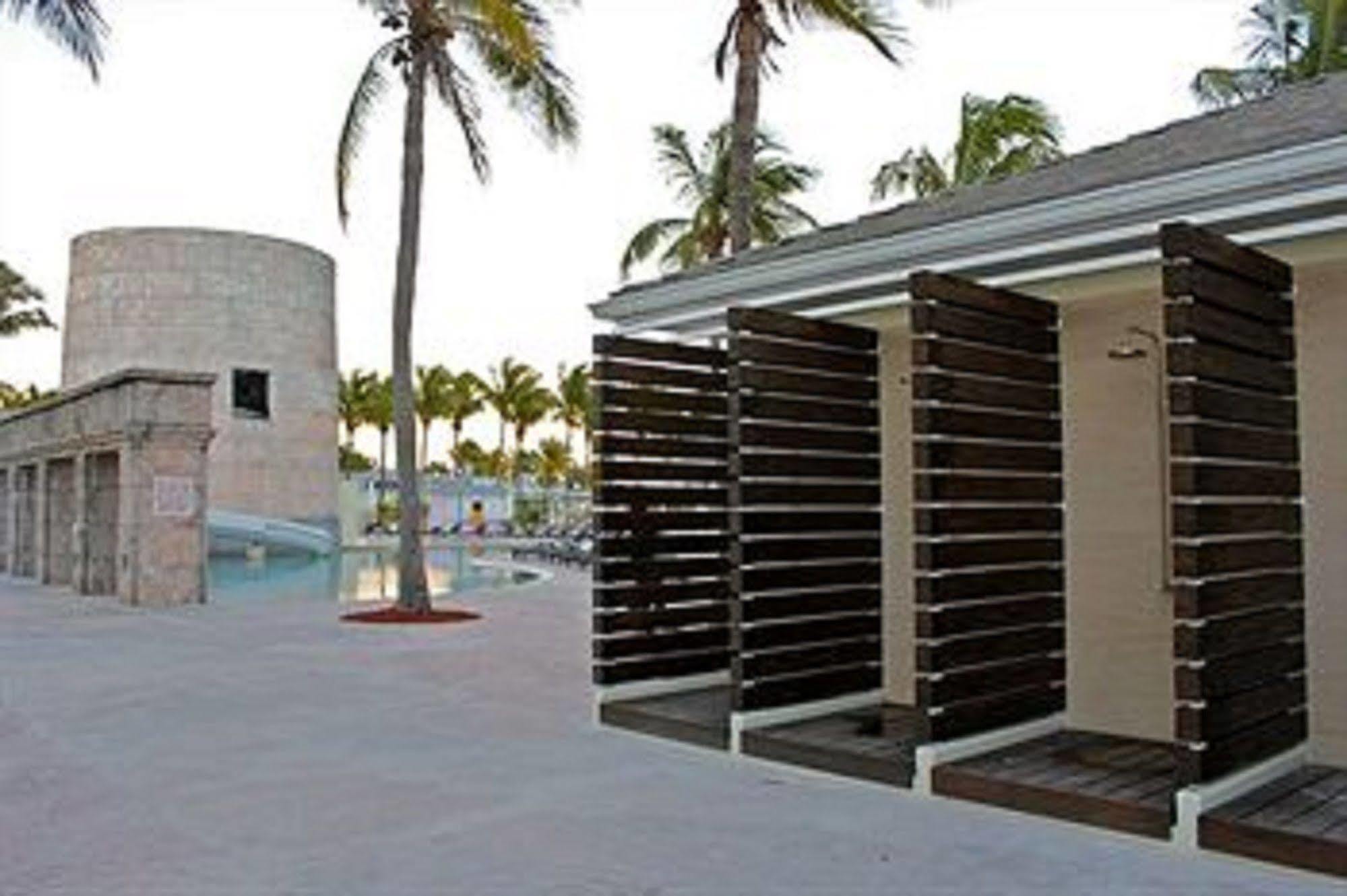 Hôtel Memories Grand Bahama à Freeport Extérieur photo