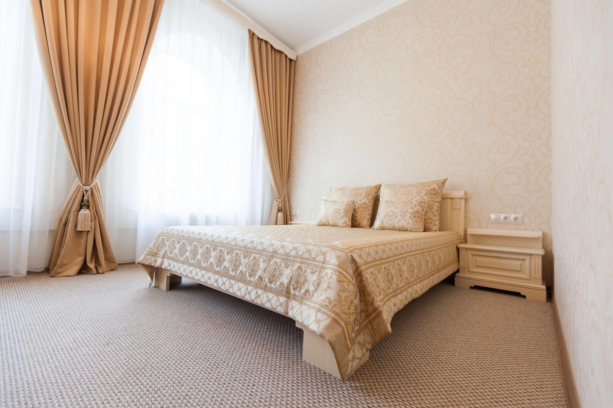Versal Hotel St Pétersbourg Extérieur photo