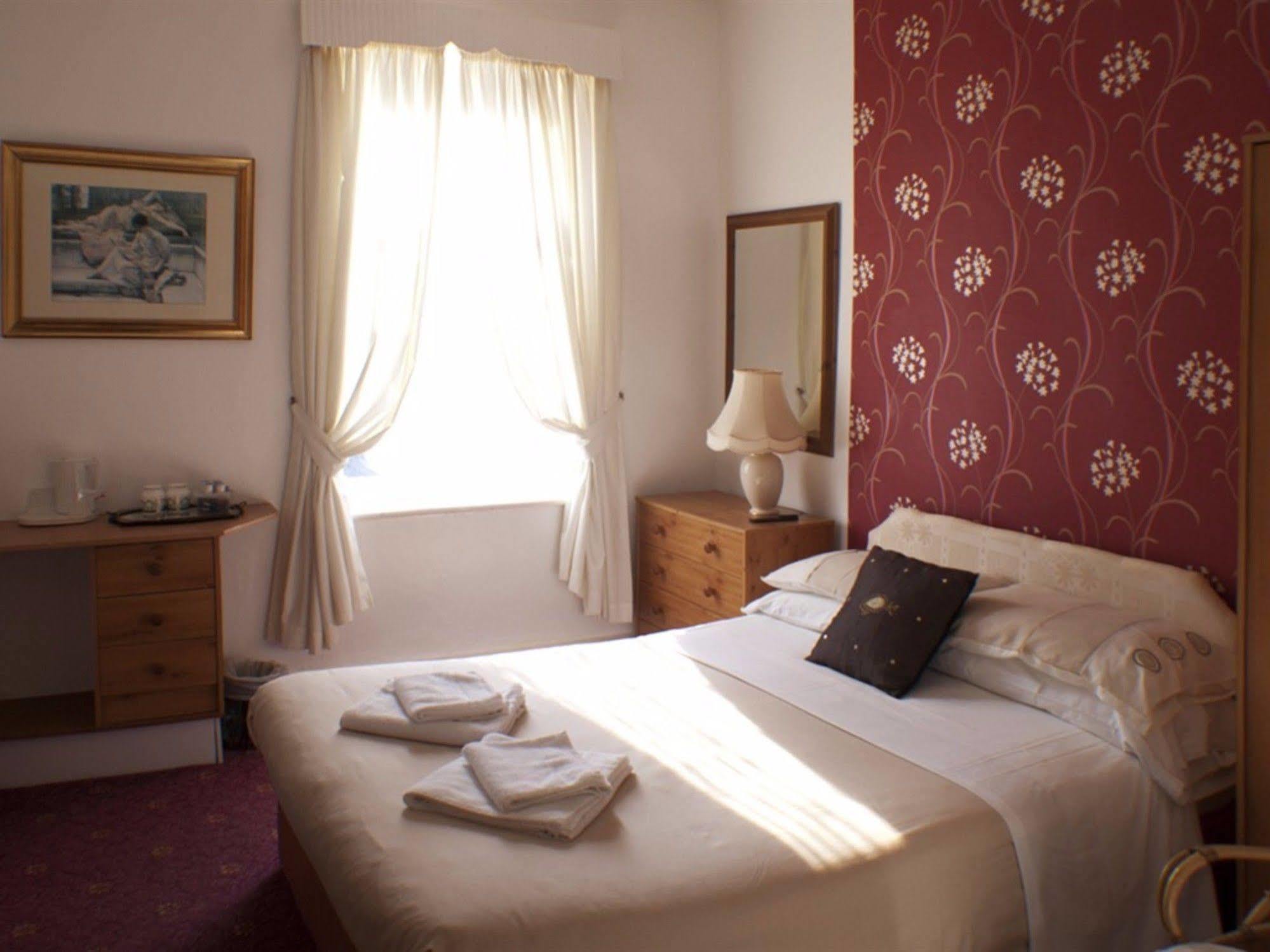 The Highfield Private Hotel Blackpool Extérieur photo