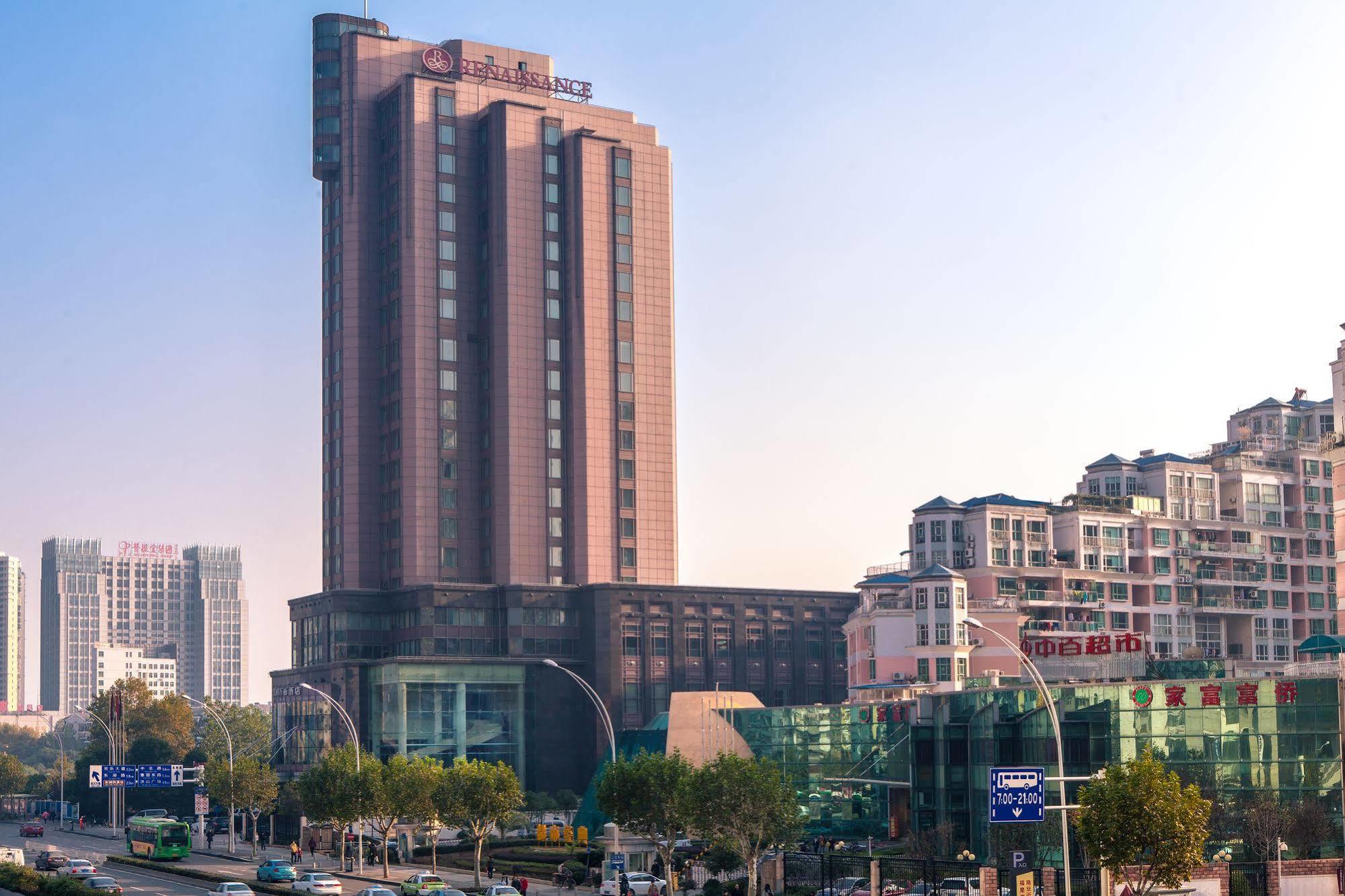 Renaissance Wuhan Hotel Extérieur photo