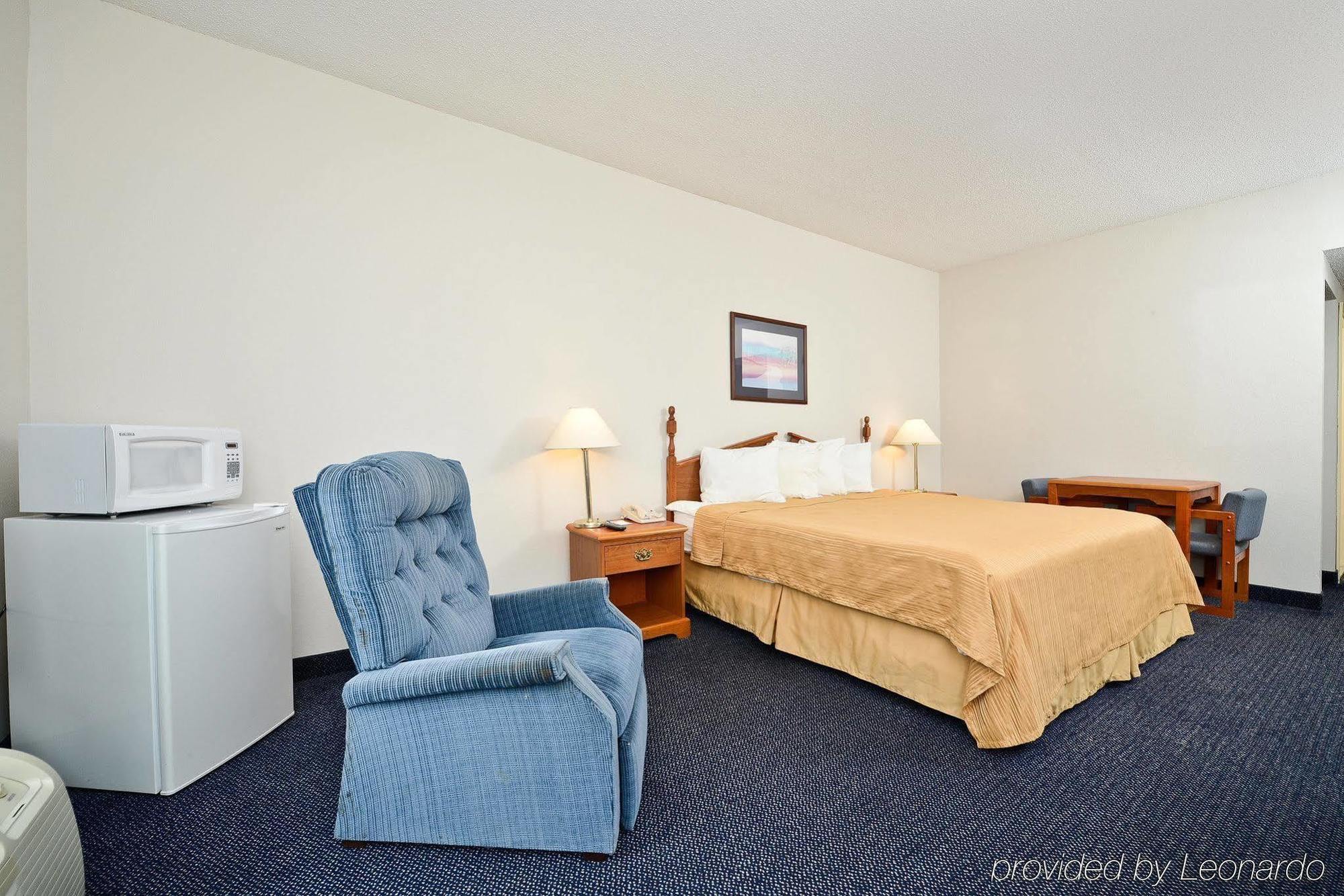 Red Roof Inn & Suites Austin East - Manor Chambre photo