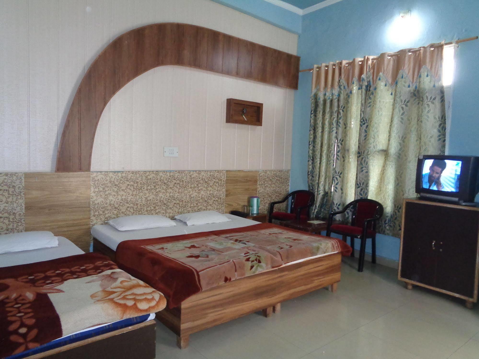 Hotel Ishan Katra  Extérieur photo