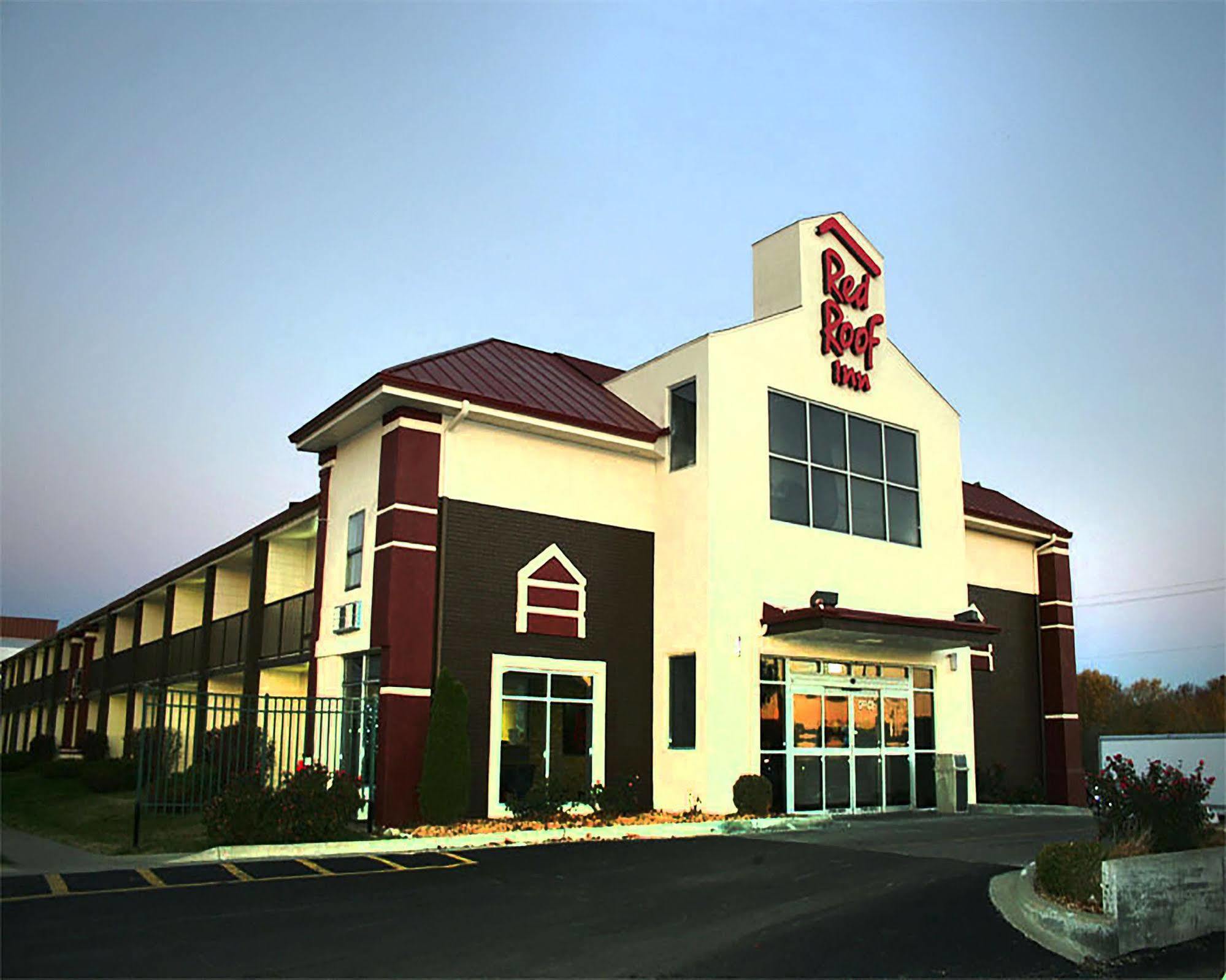 Red Lion Inn & Suites Kc Sports Complex Independence Mo Extérieur photo