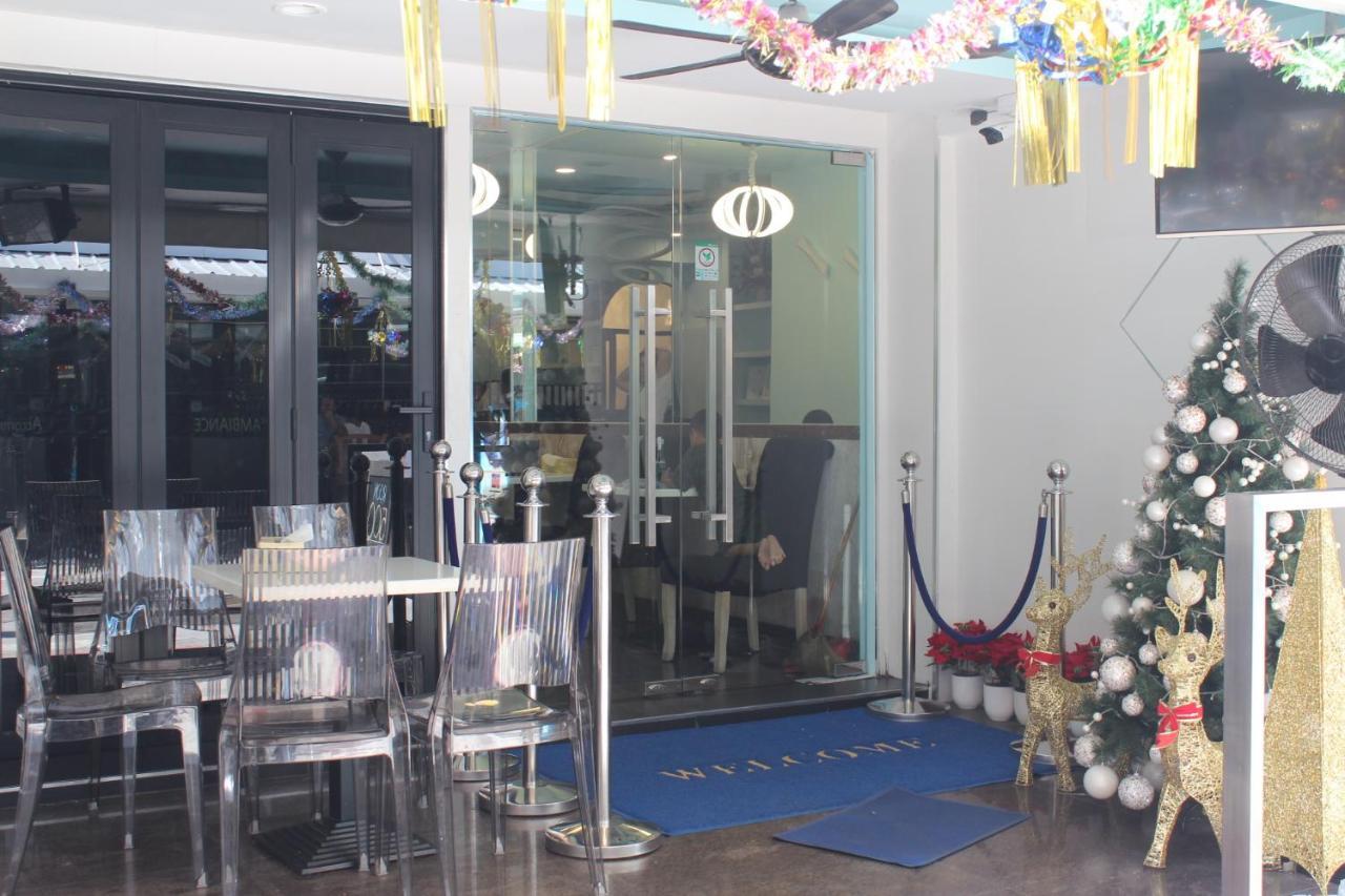 Hôtel Le Cafe Royale à Pattaya Extérieur photo