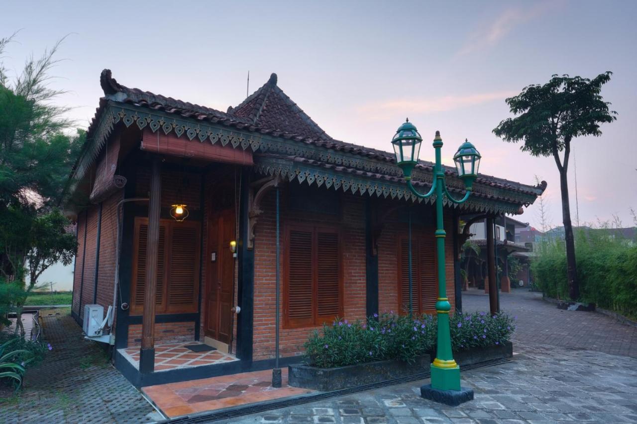 Hôtel Melva Balemong à Ungaran Extérieur photo
