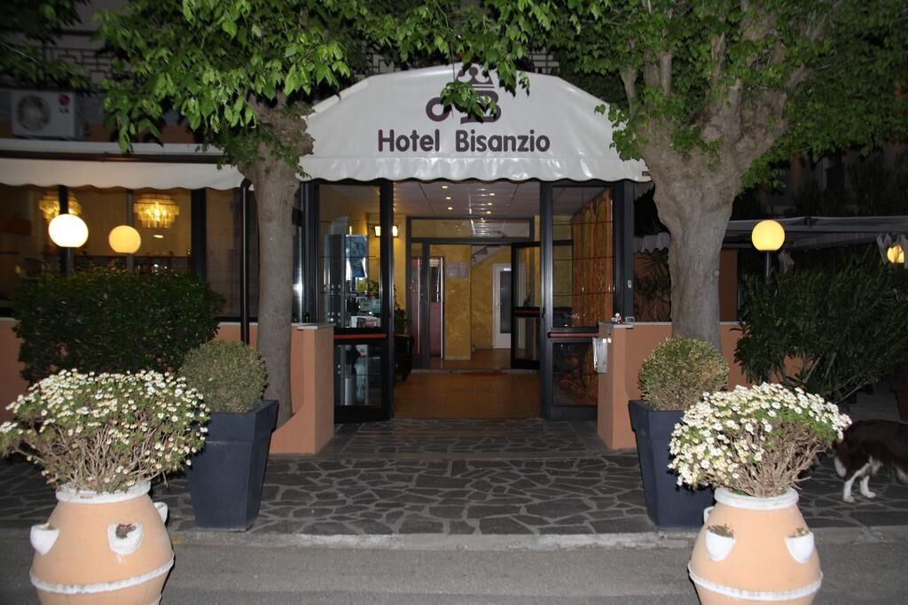 Hotel Bisanzio Cervia Extérieur photo