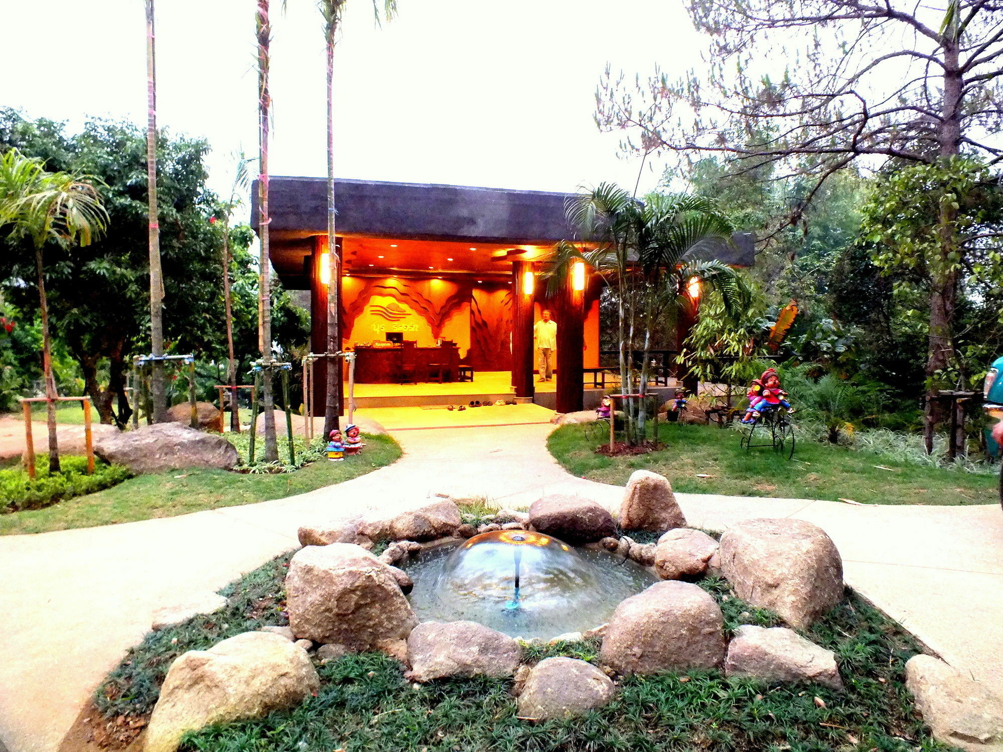 Bura Resort Chiang Rai Extérieur photo