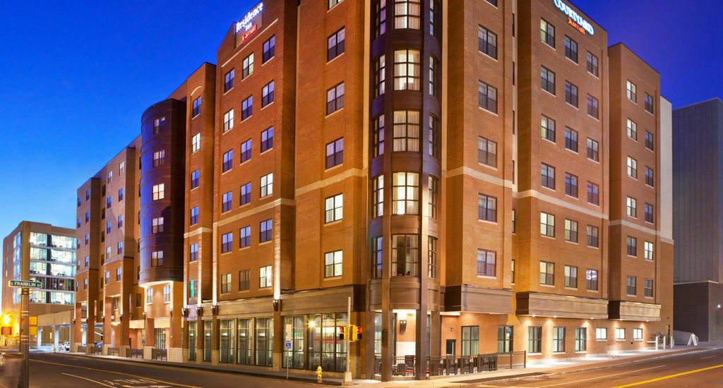 Hôtel Courtyard By Marriott Syracuse Downtown At Armory Square Extérieur photo