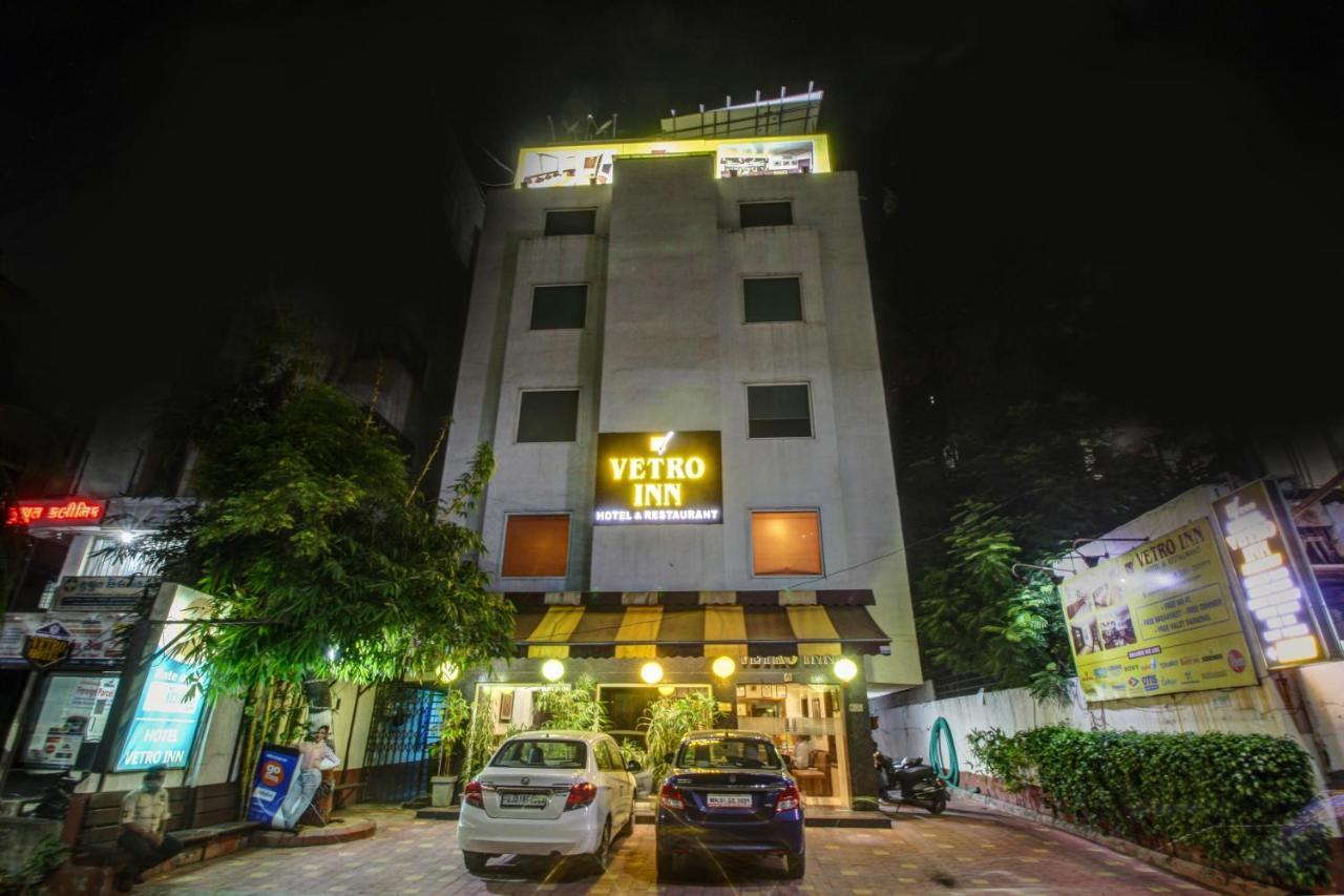 Hotel Vetro Inn Surate Extérieur photo