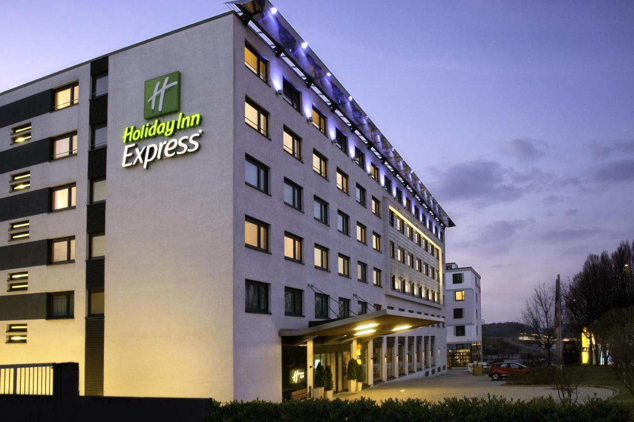 Holiday Inn Express Stuttgart Airport, An Ihg Hotel Leinfelden-Echterdingen Extérieur photo