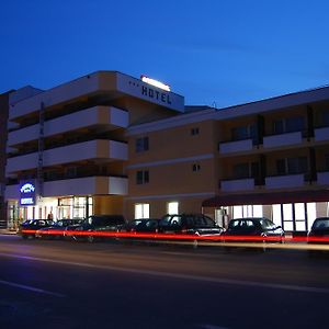 Hotel Europolis Tulcea Exterior photo