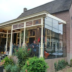 Bed and Breakfast 'T Oude Veerhuis à Heerewaarden Exterior photo