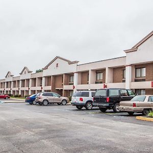 Red Roof Inn & Suites Mt Holly - Mcguire Afb Westampton Exterior photo