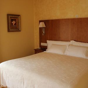Hotel Villa De Larraga Room photo